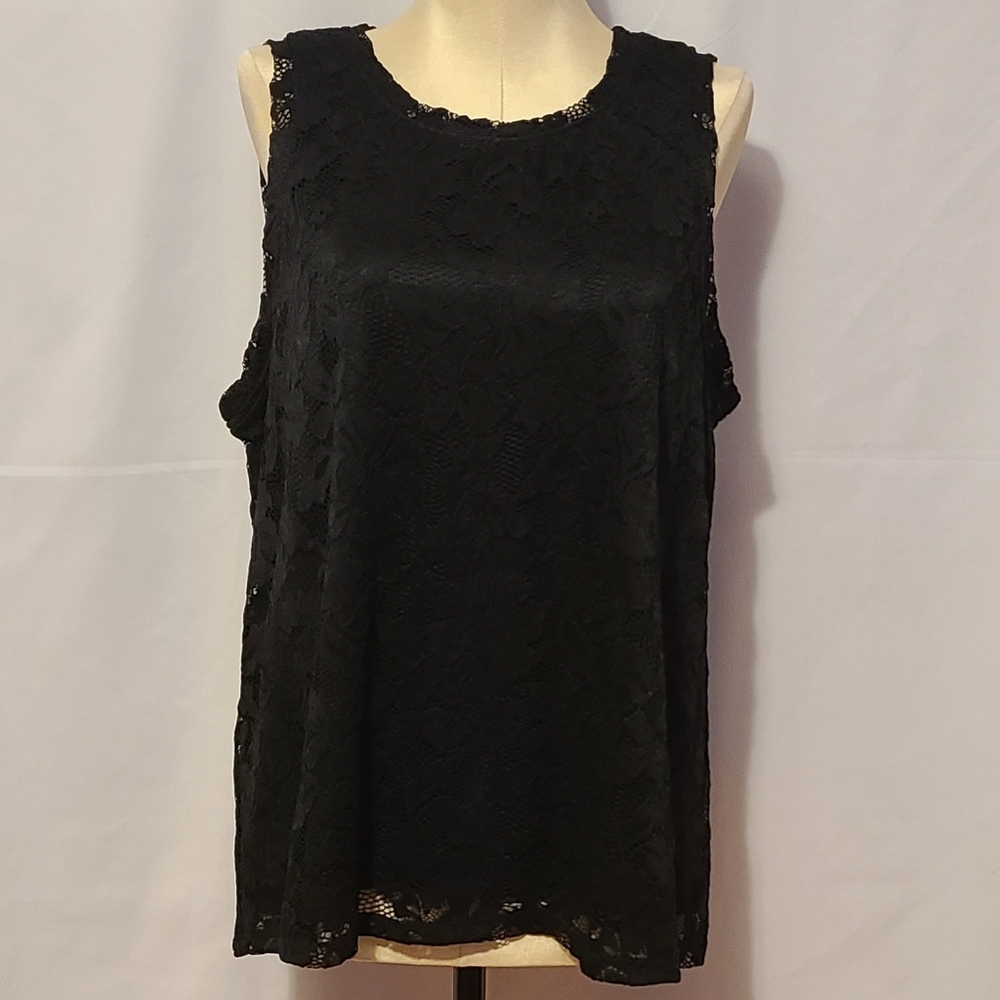 Vince Camuto Top Lace Looking Black